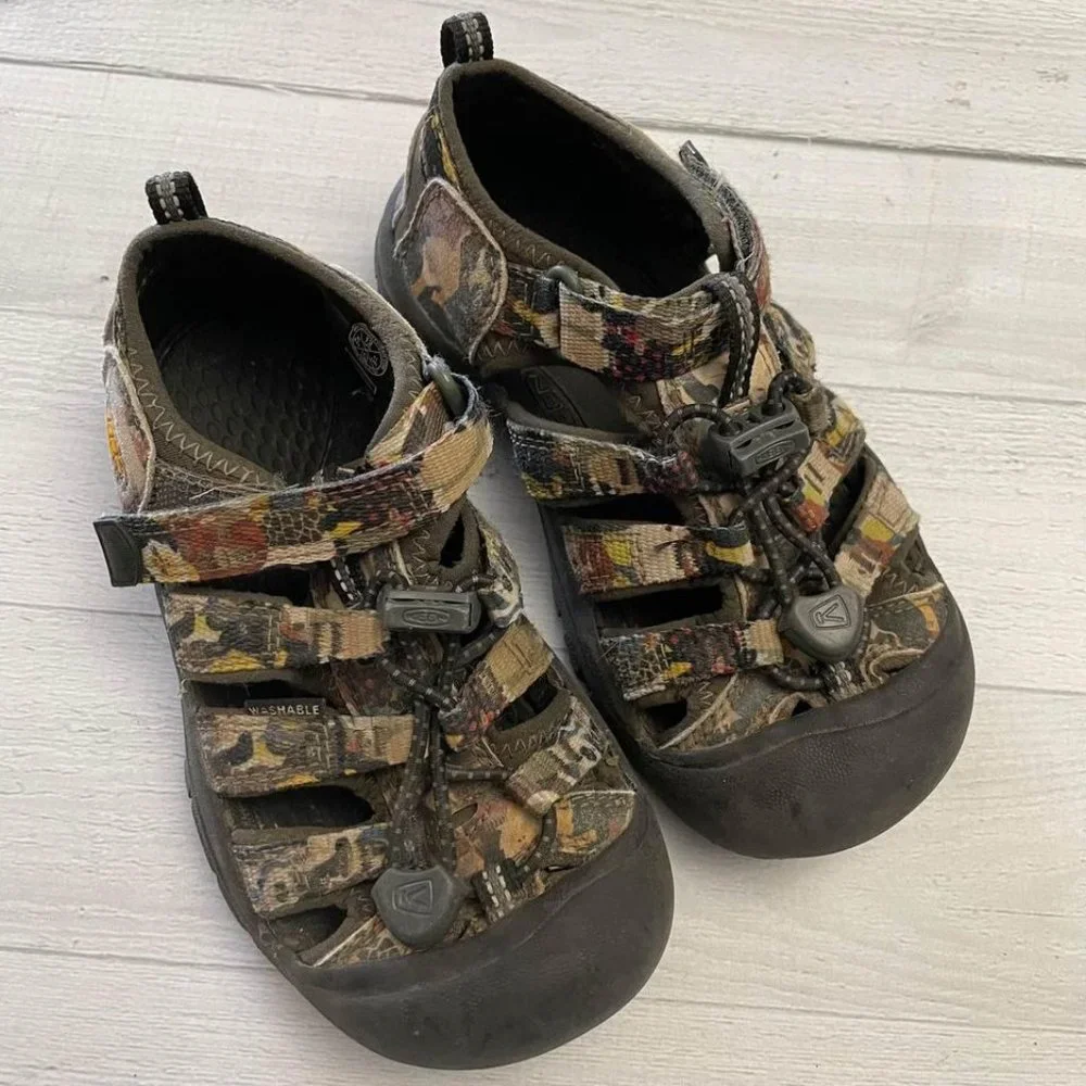 Kids Camo Keen Sandals‎ Size 12